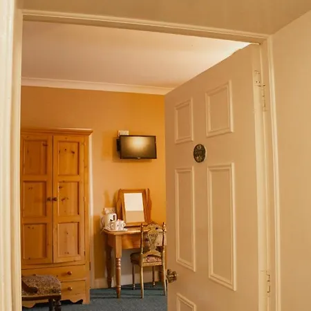 Tynte House Szálloda Dún Luáin