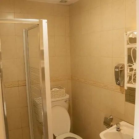 Szálloda Tynte House 3*