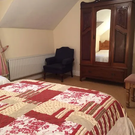 Oda ve Kahvaltı Tynte House Dun Luain